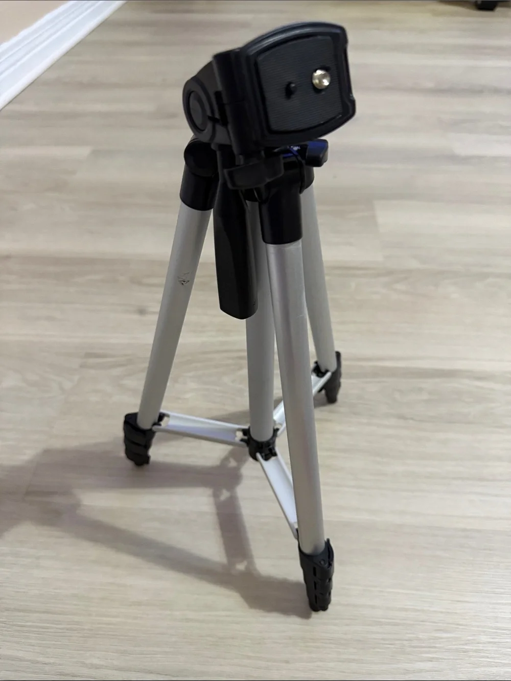 N/A 50 tripod